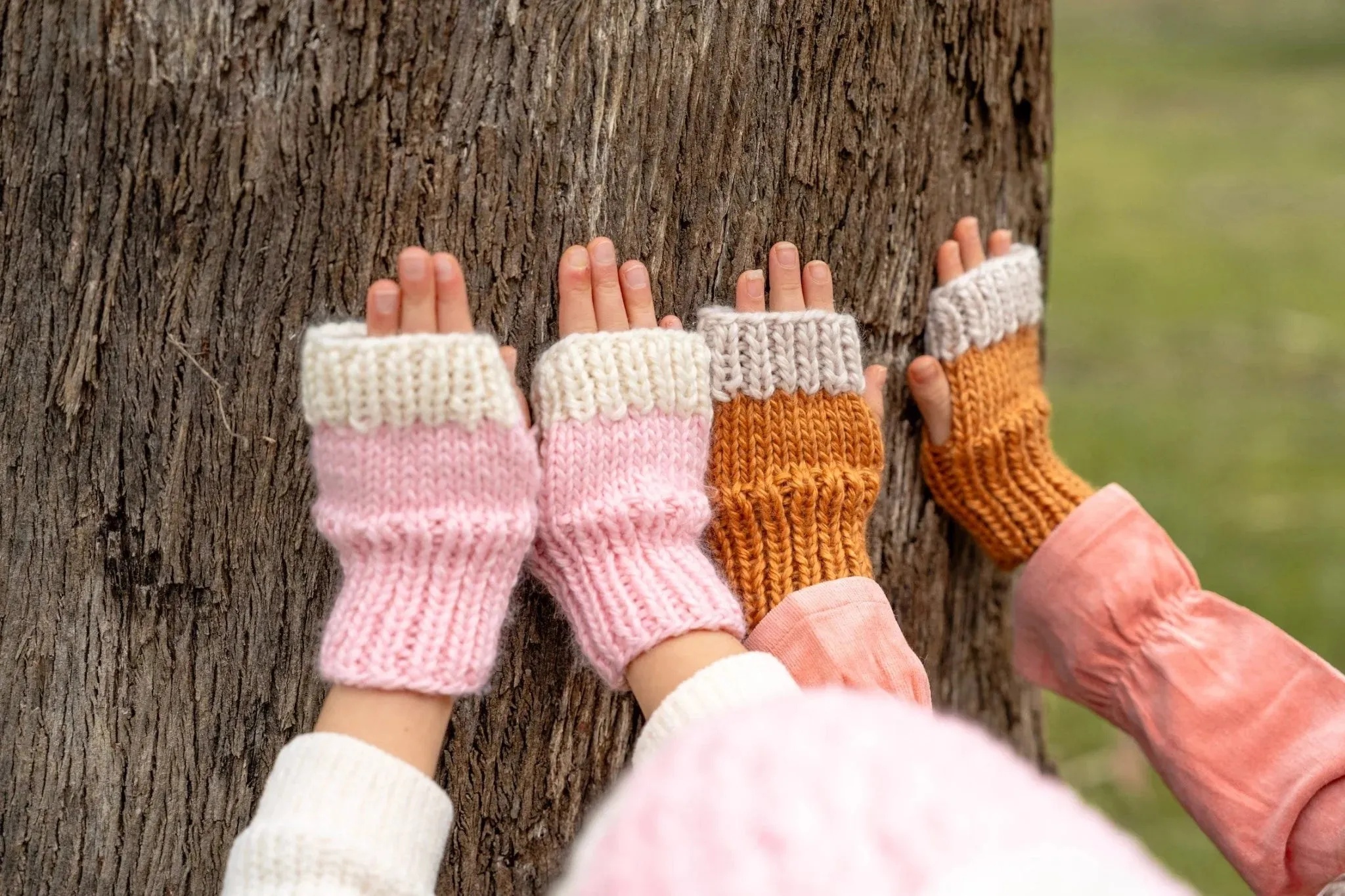 Acorn Kids - Bjorn Fingerless Mittens - Pink