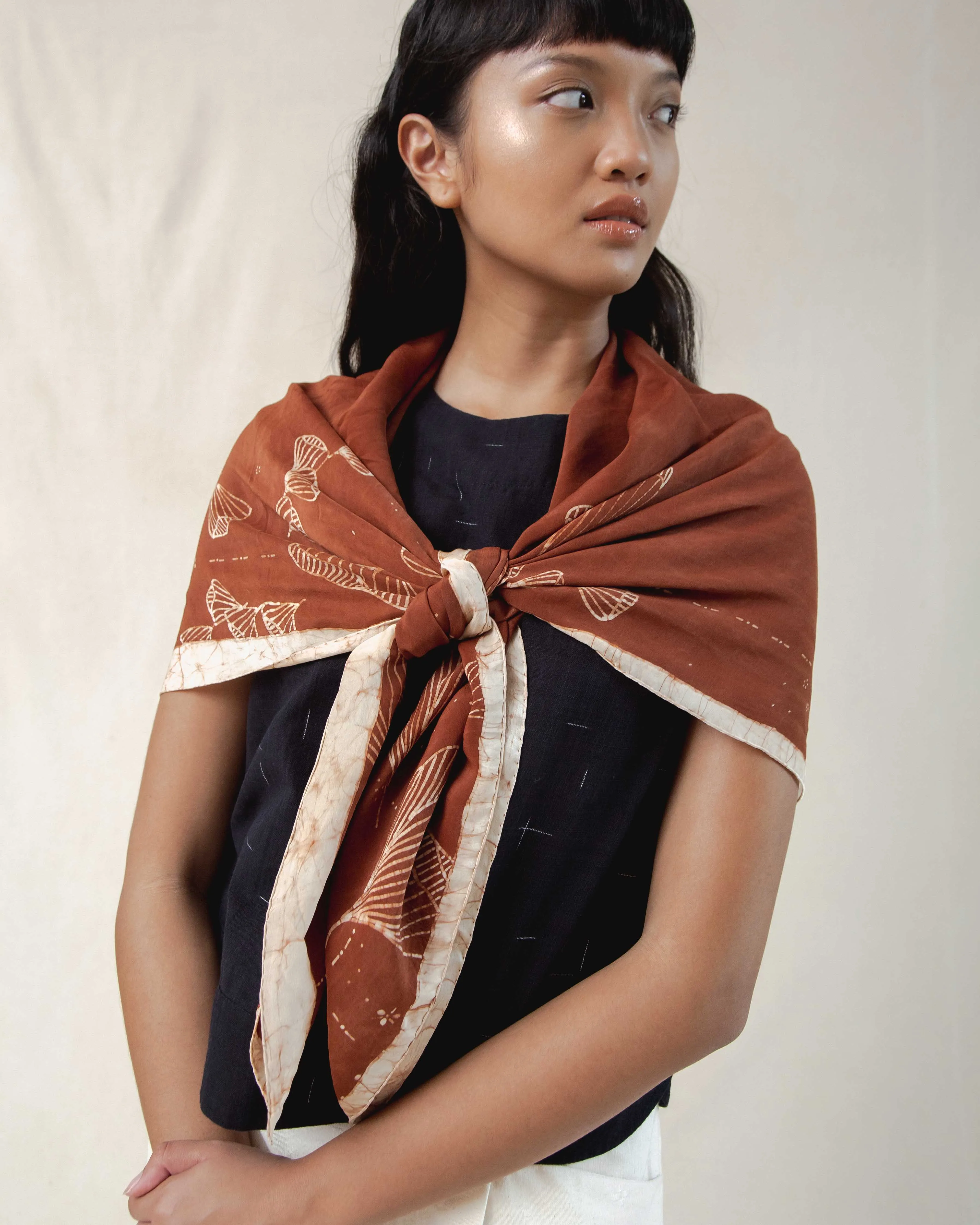 ALUNAN - Silk Square Scarf