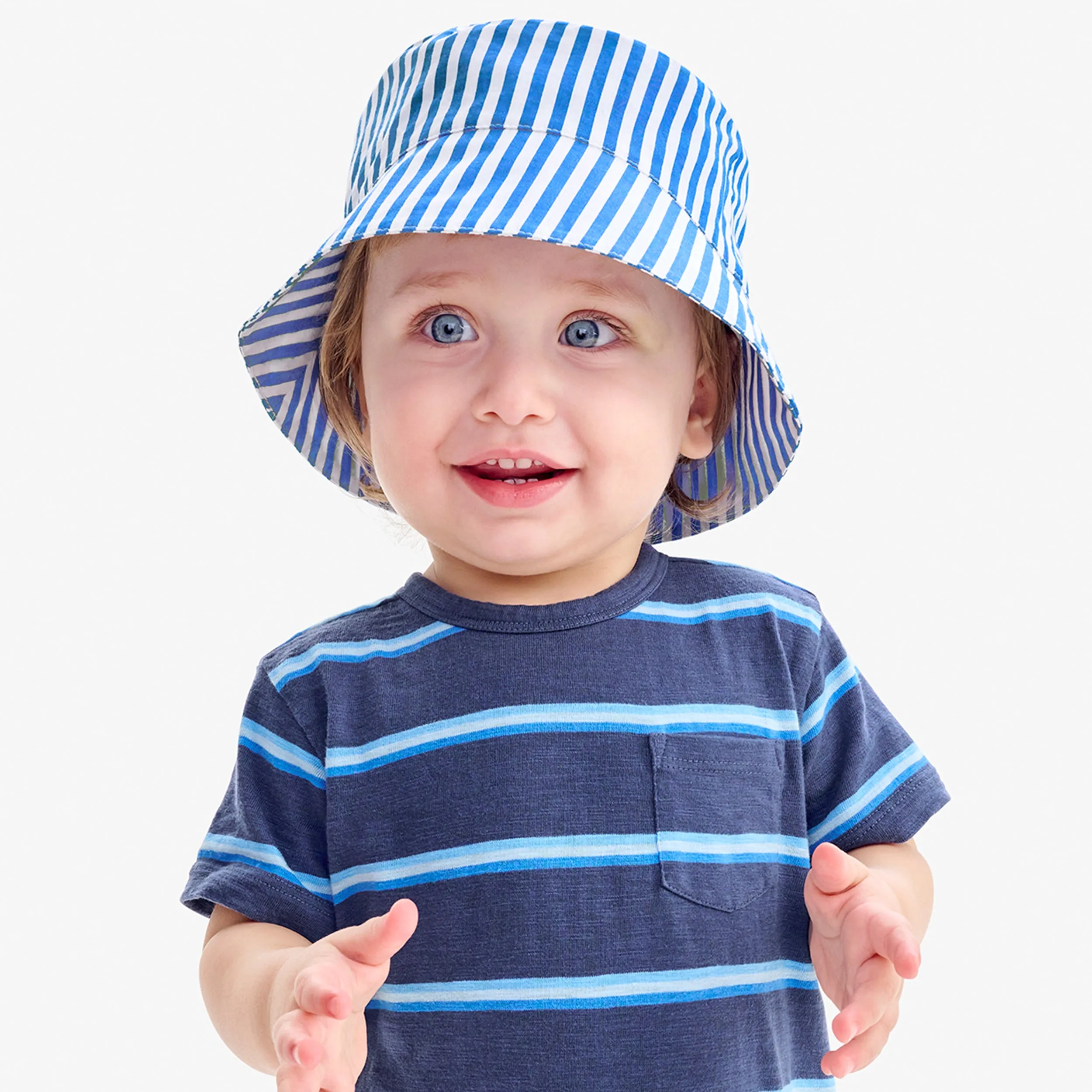 Baby bucket hat in stripe