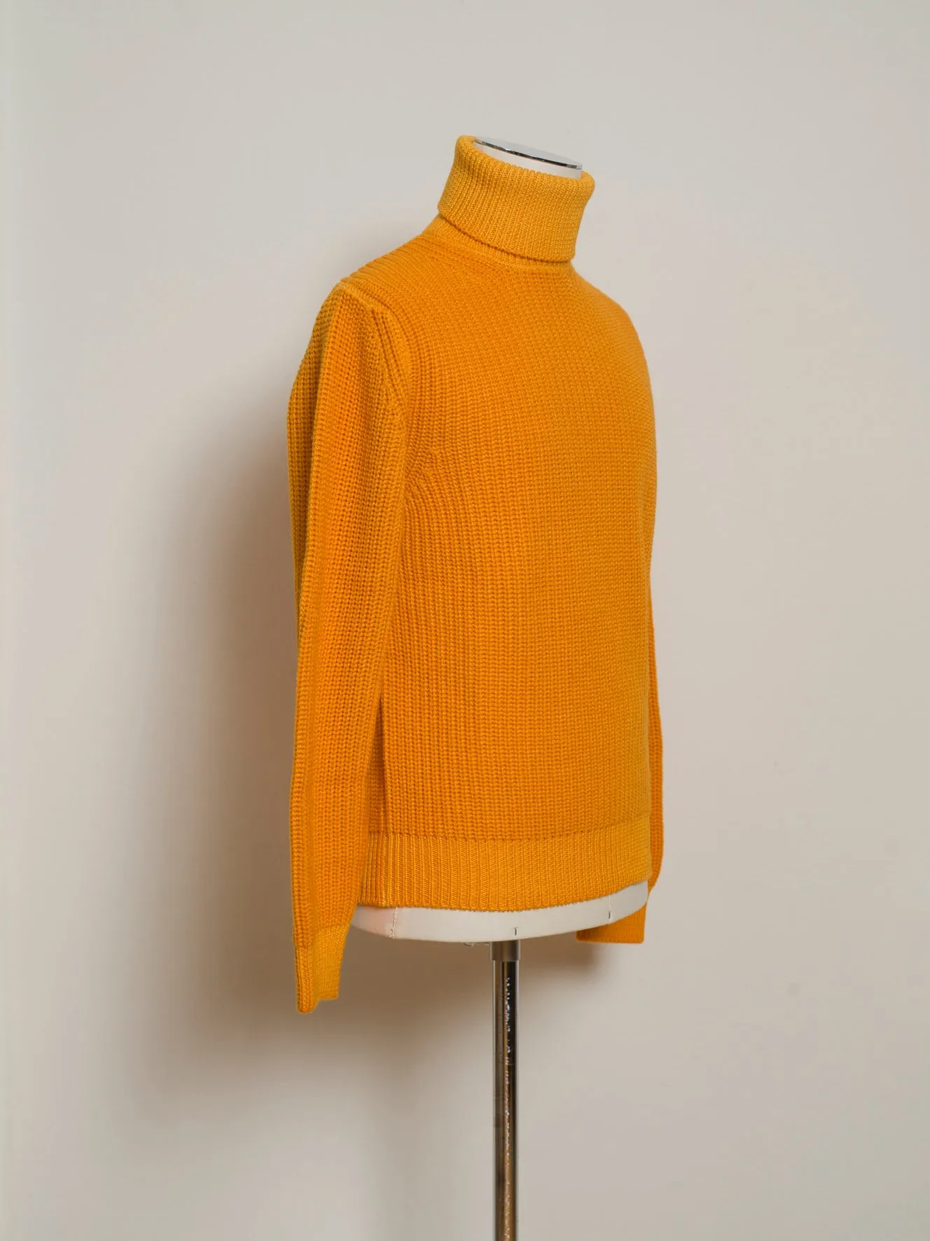 Drumohr Heavy Merino Wool Knit Roll Neck / Bright Orange