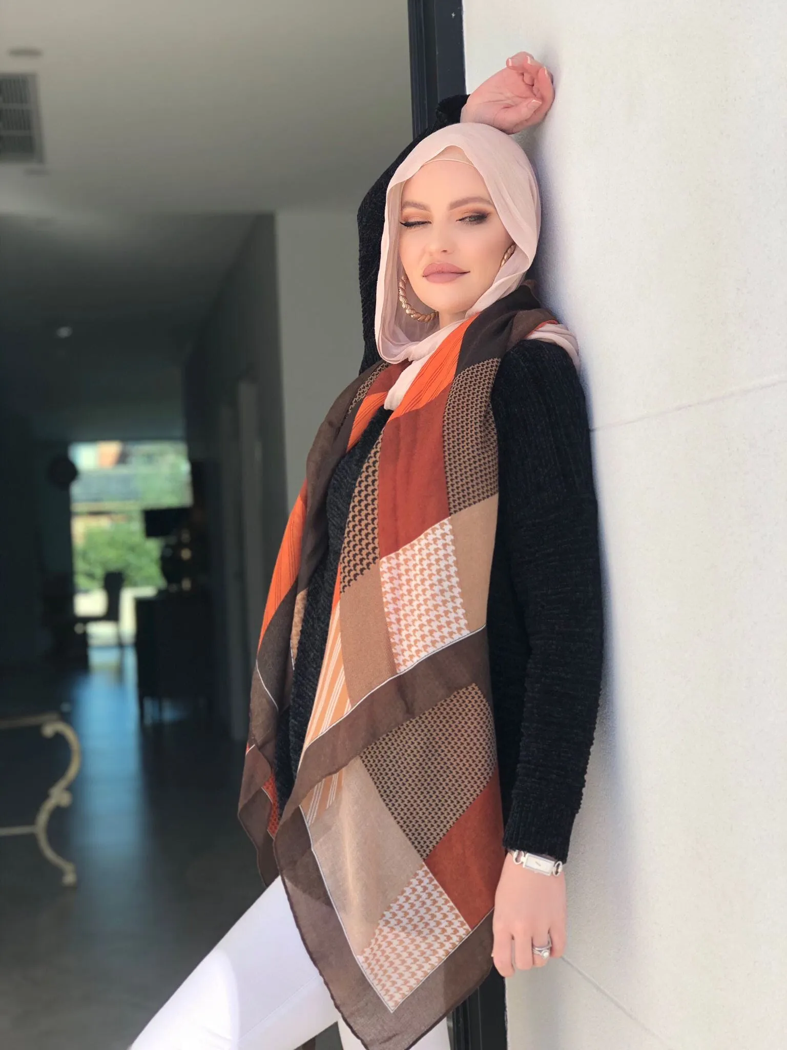 Elena Neck Scarf